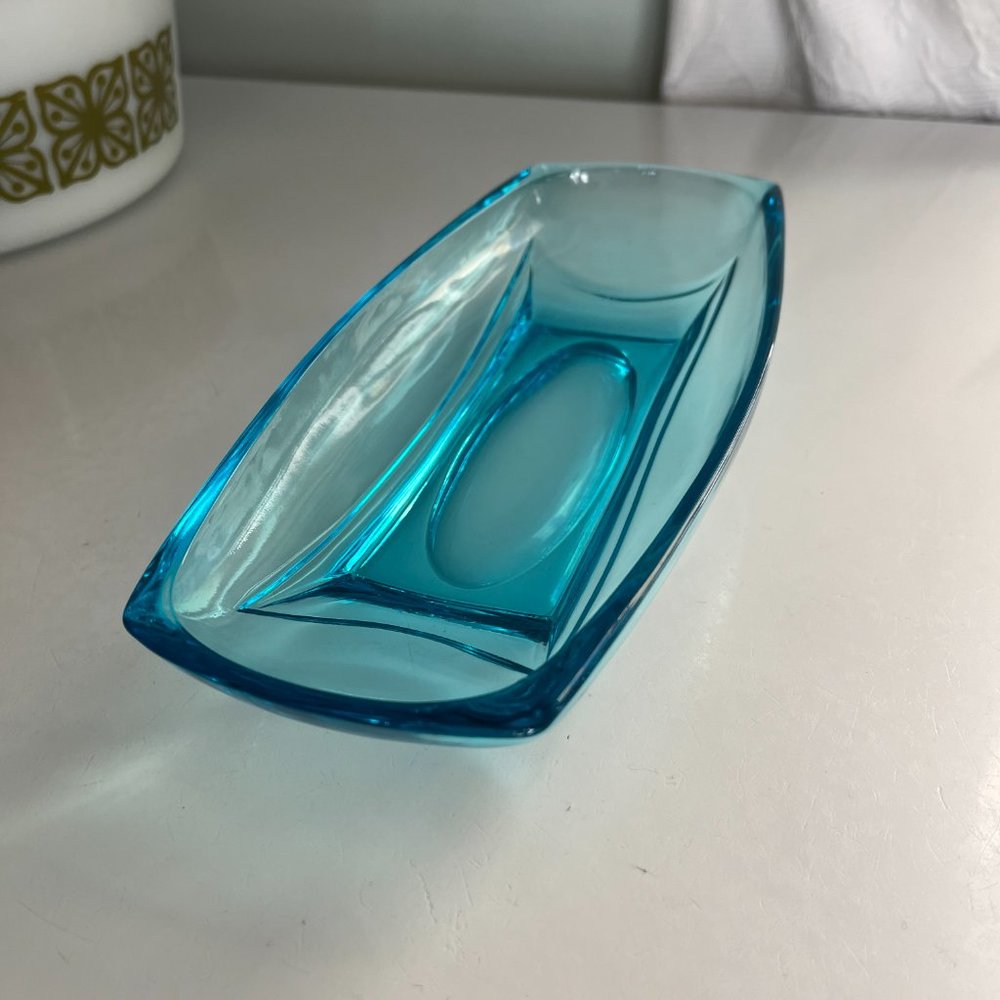 2 Pieces Bundle of Bright Blue Cut Glass- Plate and Candy Dish - Picture 10 of 11